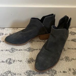 Dolce Vita Suede Bootie 8.5